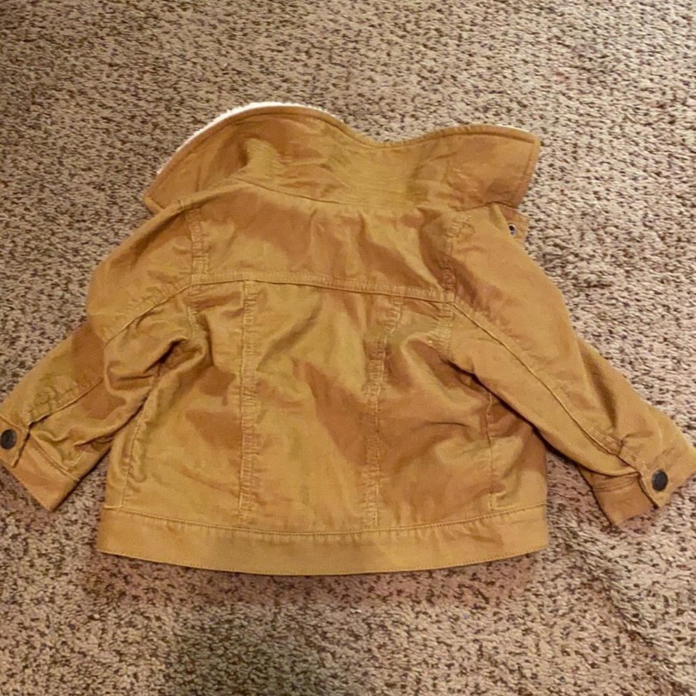Carter’s Jacket - Picture 4 of 4